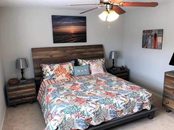 $2,100 | 633 Spencer-Farlow Drive, Unit 20, Carolina Beach, NC 28428