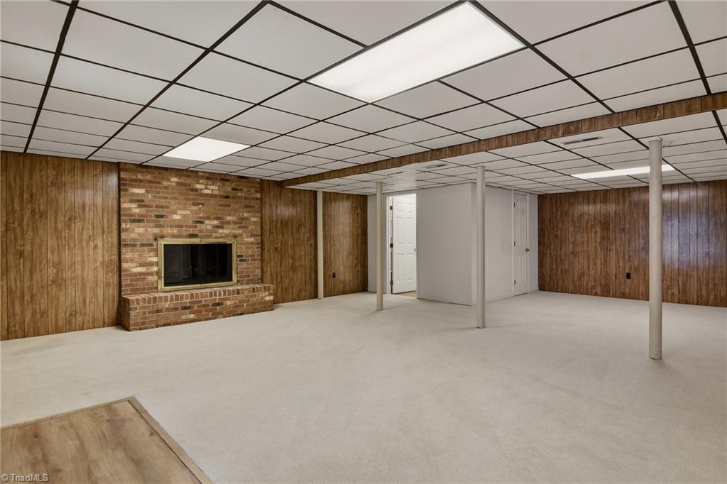 1011 Greenhurst Road Winston-Salem, NC 27104 - Photo 28 of 35