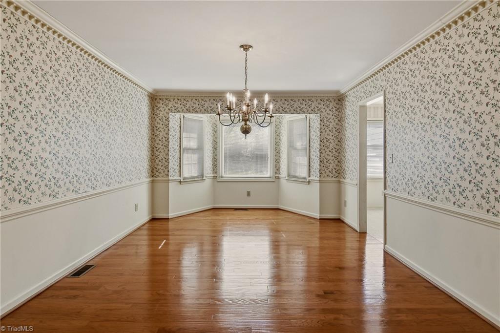 1011 Greenhurst Road Winston-Salem, NC 27104 - Photo 8 of 35