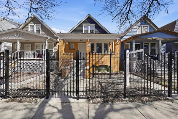 $275,000 | 7047 South Winchester Avenue, Chicago, IL 60636