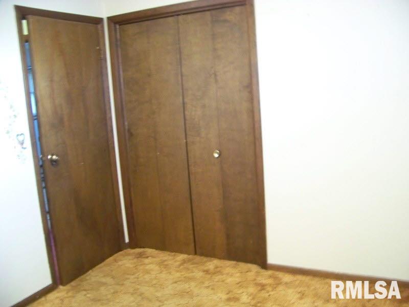 3290 Red Stripe Road Salem, IL 62881 - Photo 6 of 10