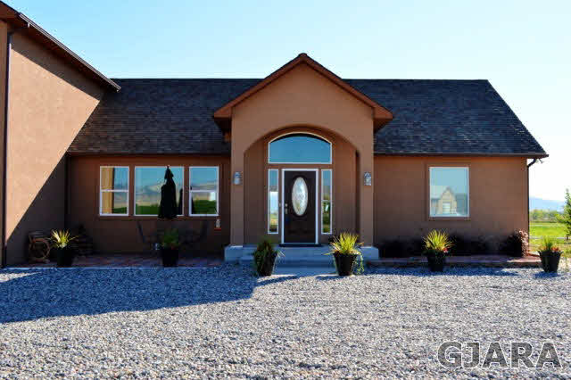 1575 15 Road Loma, CO 81524 - Photo 2 of 30 a front view of a house