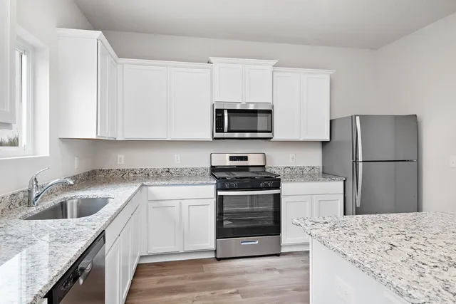 $357,900 | 160 Summerfield Drive, Waverly, MN 55390