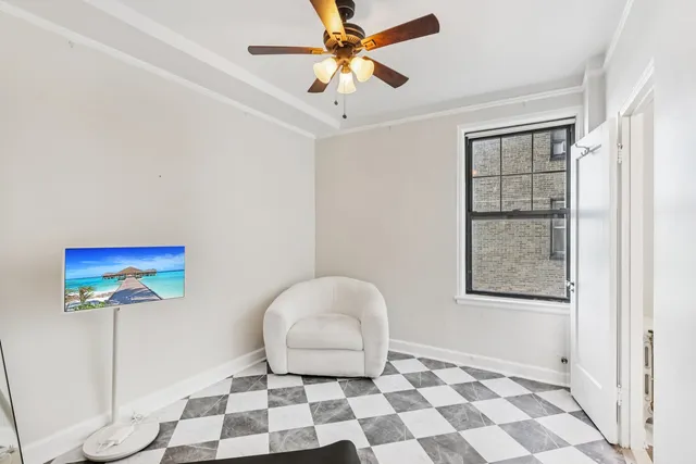 $245,000 | 7321 South South Shore Drive, Unit 8D, Chicago, IL 60649