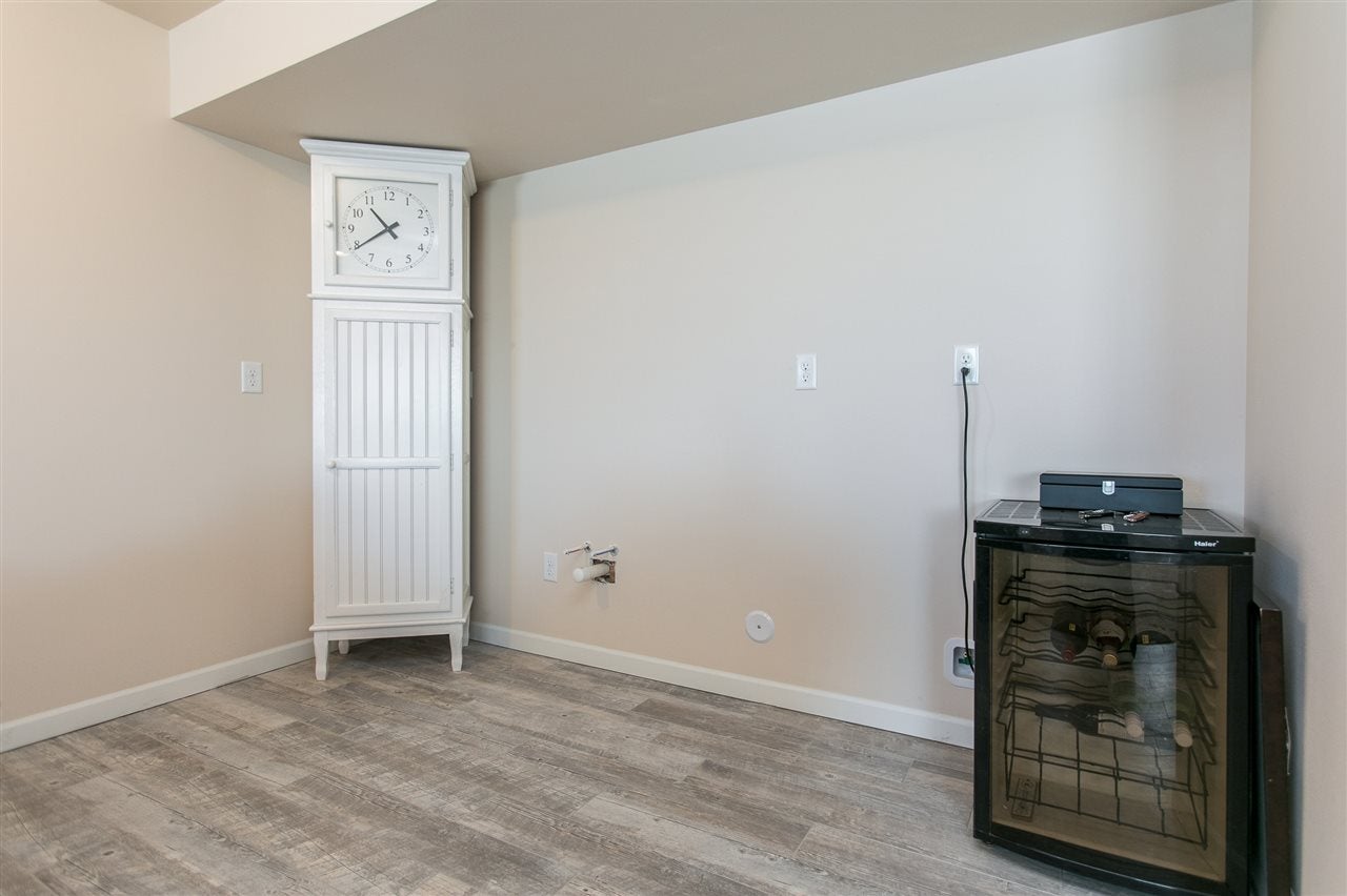 2403 Roosevelt Road Southwest Cedar Rapids, IA 52404 - Photo 41 of 50 Gallery Image 41