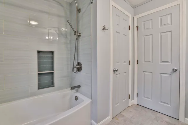 $579,000 | 16 Evergreen Drive, Hudson, NH 03051