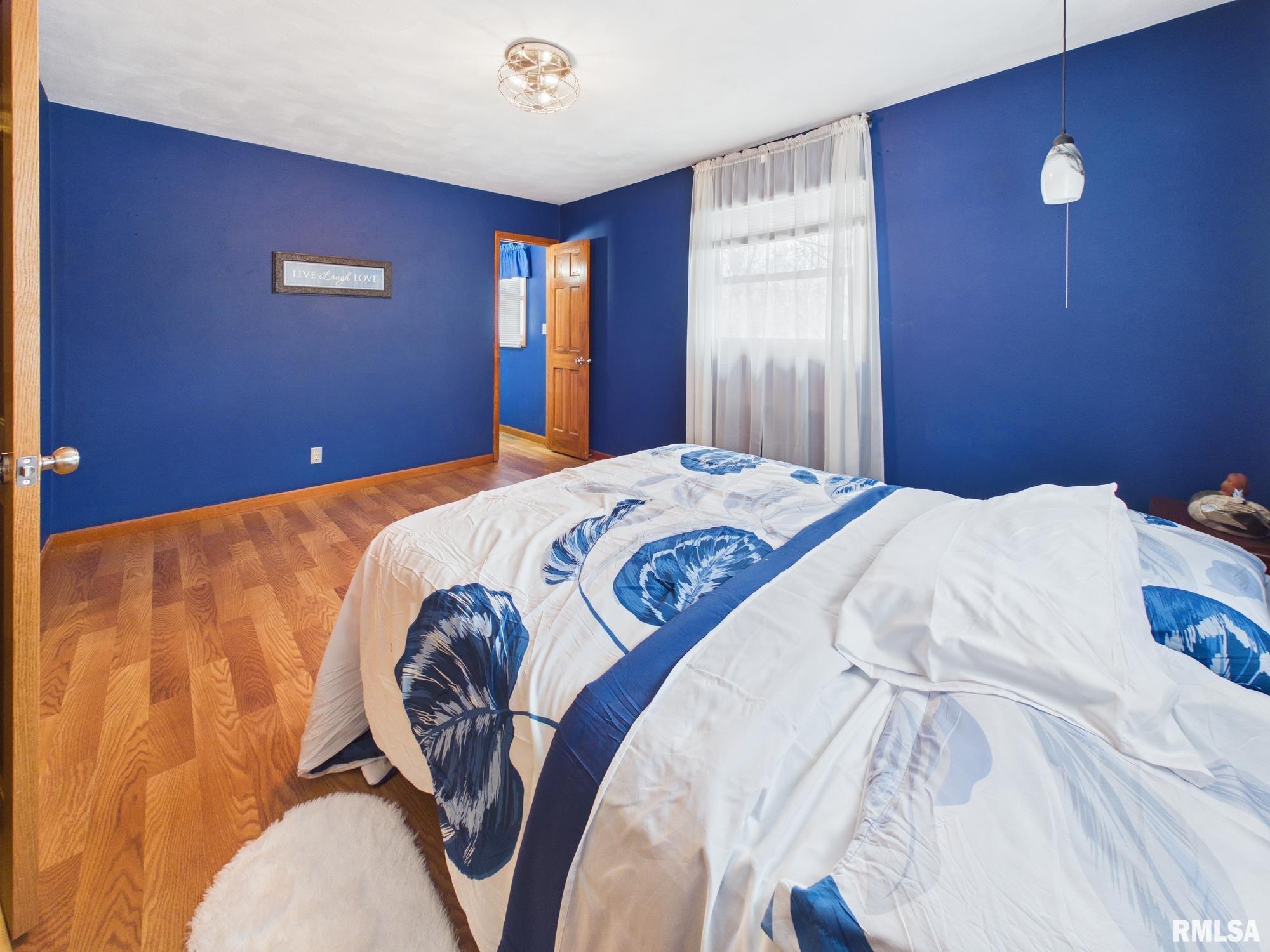 1623 Village Green Road Petersburg, IL 62675 - Photo 18 of 42