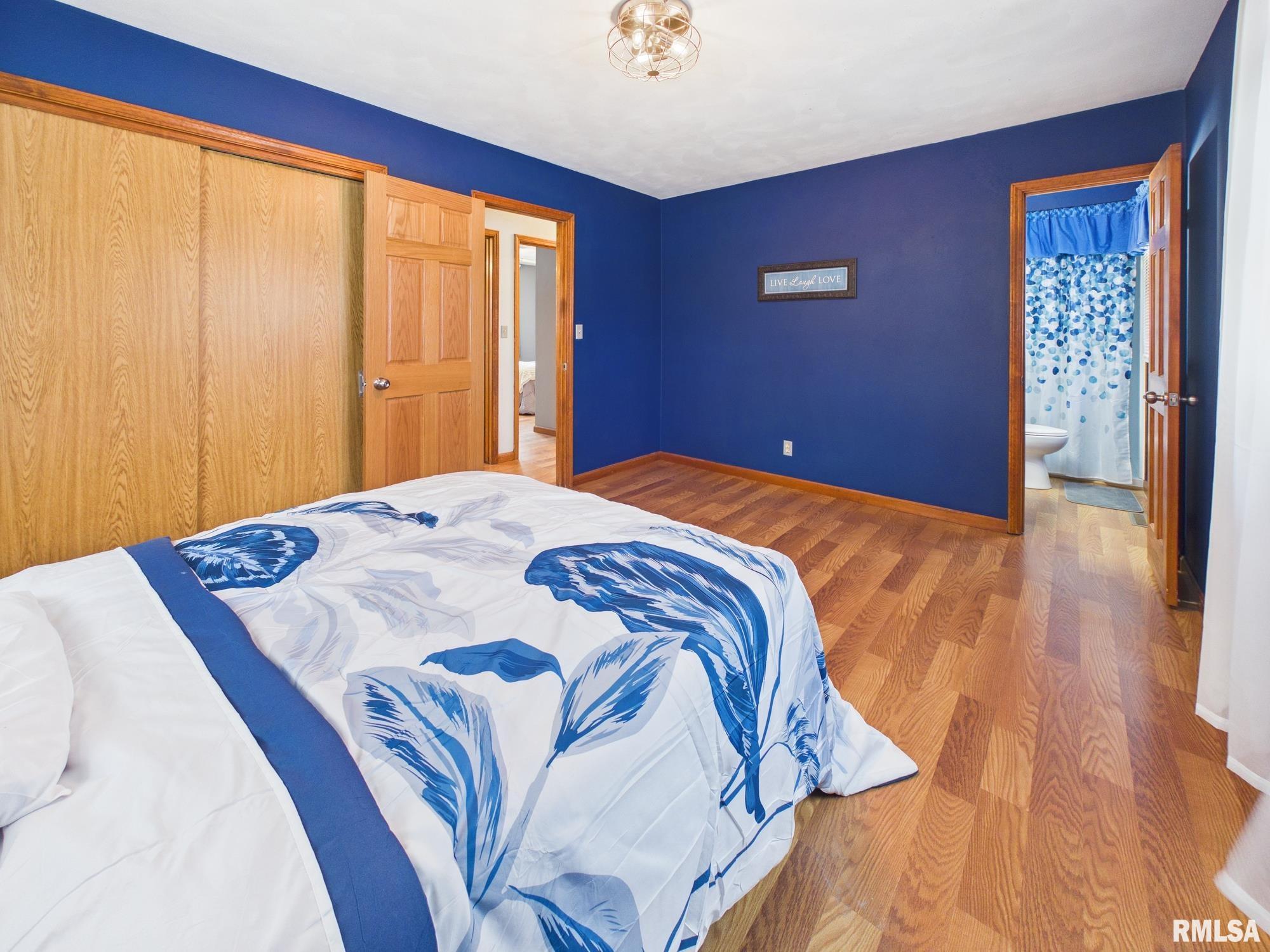 1623 Village Green Road Petersburg, IL 62675 - Photo 19 of 42