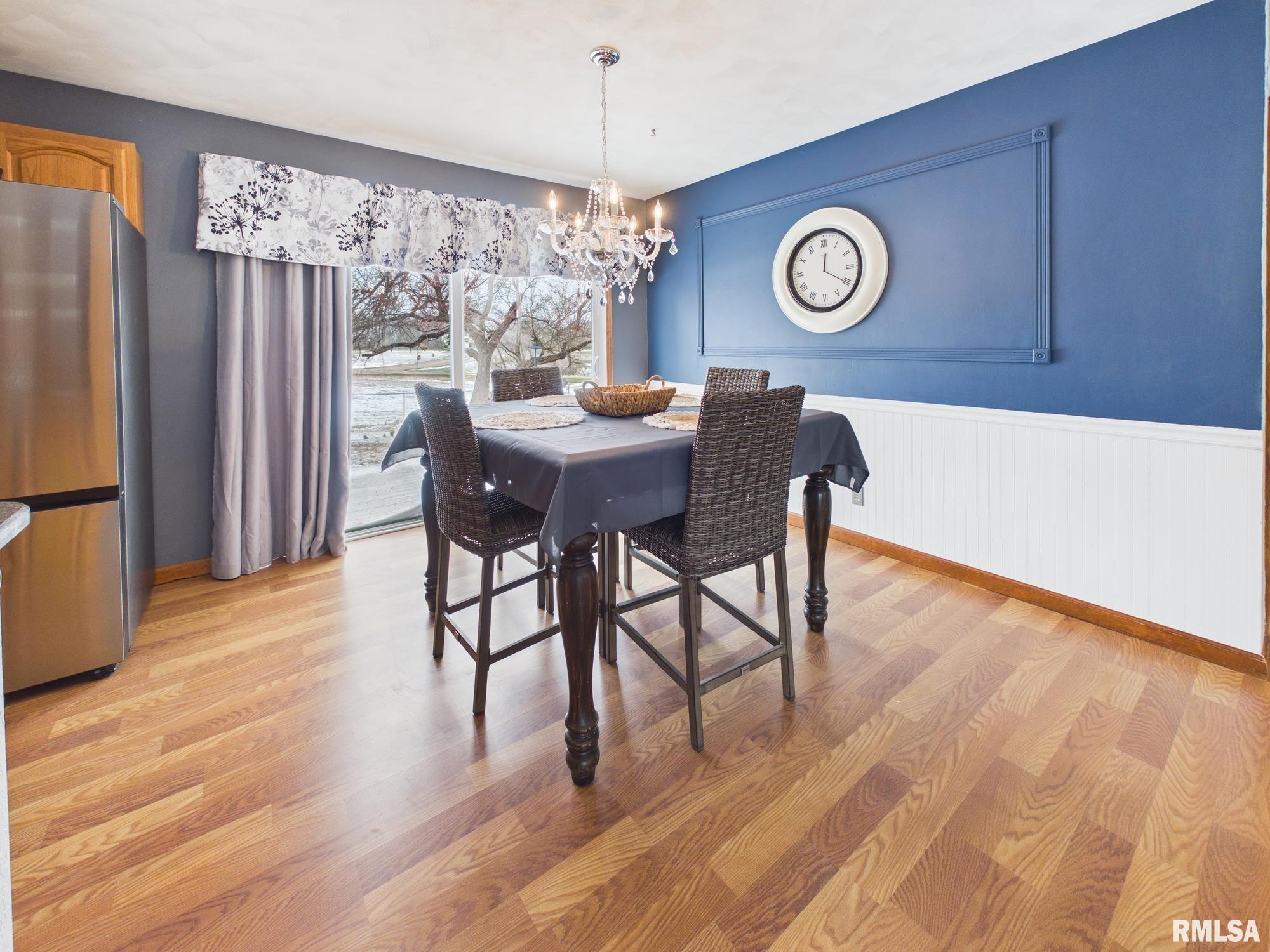 1623 Village Green Road Petersburg, IL 62675 - Photo 8 of 42