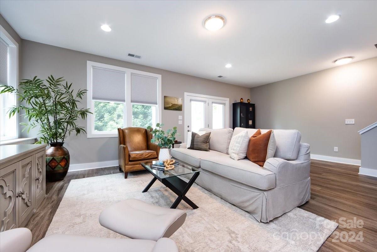 5228 Valley Stream Road Charlotte, NC 28209 - Photo 35 of 48 Gallery Image 35