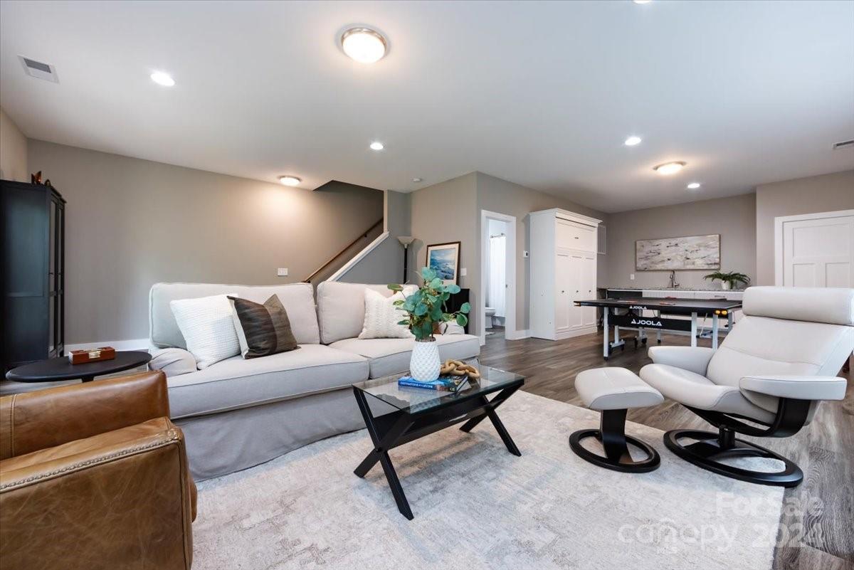 5228 Valley Stream Road Charlotte, NC 28209 - Photo 36 of 48 Gallery Image 36