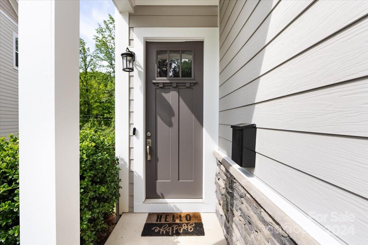 5228 Valley Stream Road Charlotte, NC 28209 - Photo 4 of 48 Gallery Image 4
