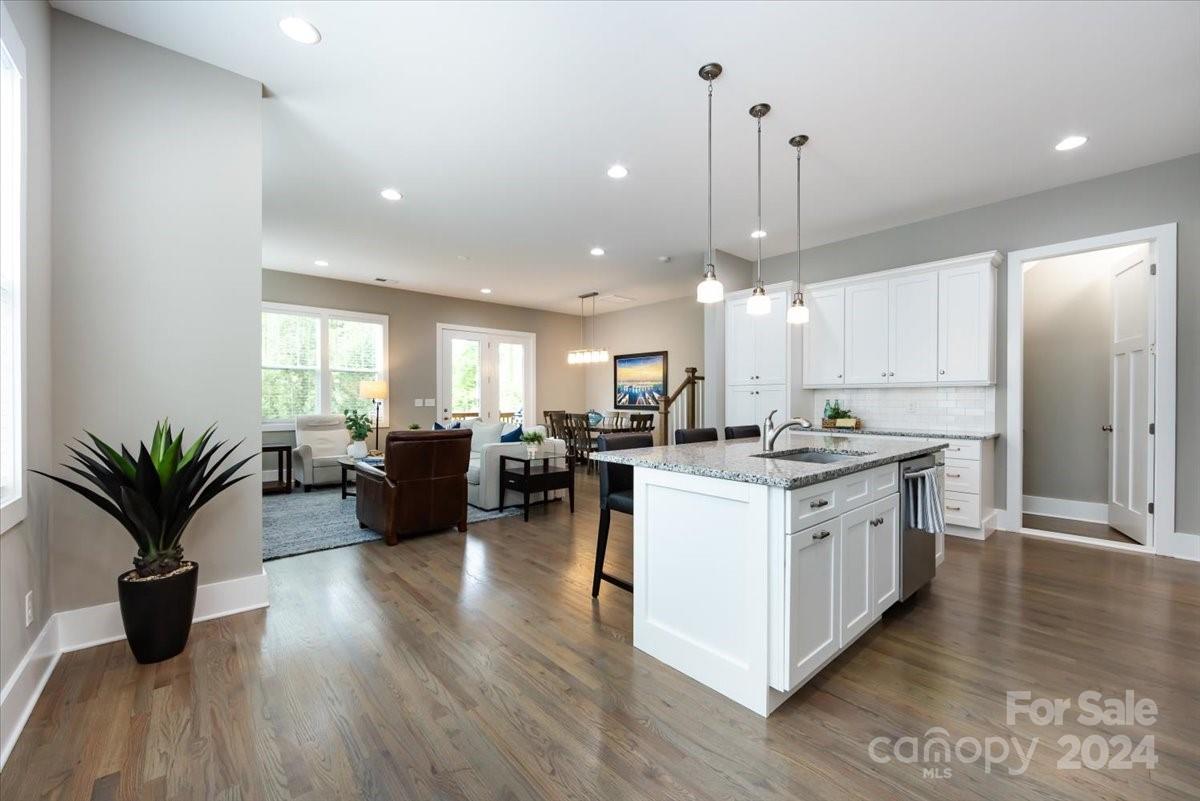 5228 Valley Stream Road Charlotte, NC 28209 - Photo 6 of 48 Gallery Image 6