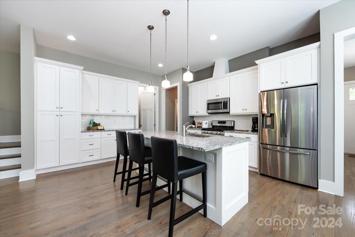 5228 Valley Stream Road Charlotte, NC 28209 - Photo 8 of 48 Gallery Image 8