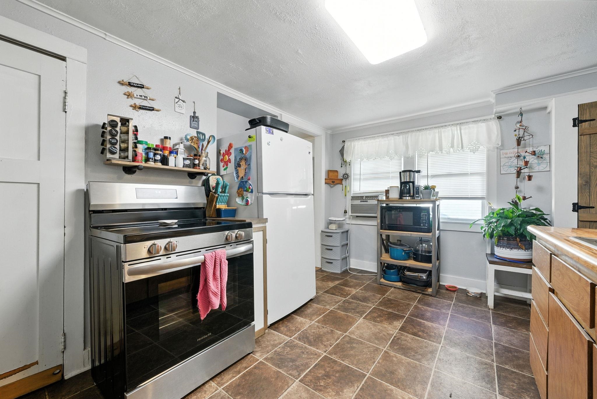 2226 West Sinto Avenue Spokane, WA 99201 - Photo 15 of 34