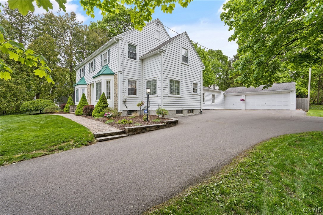 8 Lyndon Road De Witt, NY 13066 - Photo 2 of 46