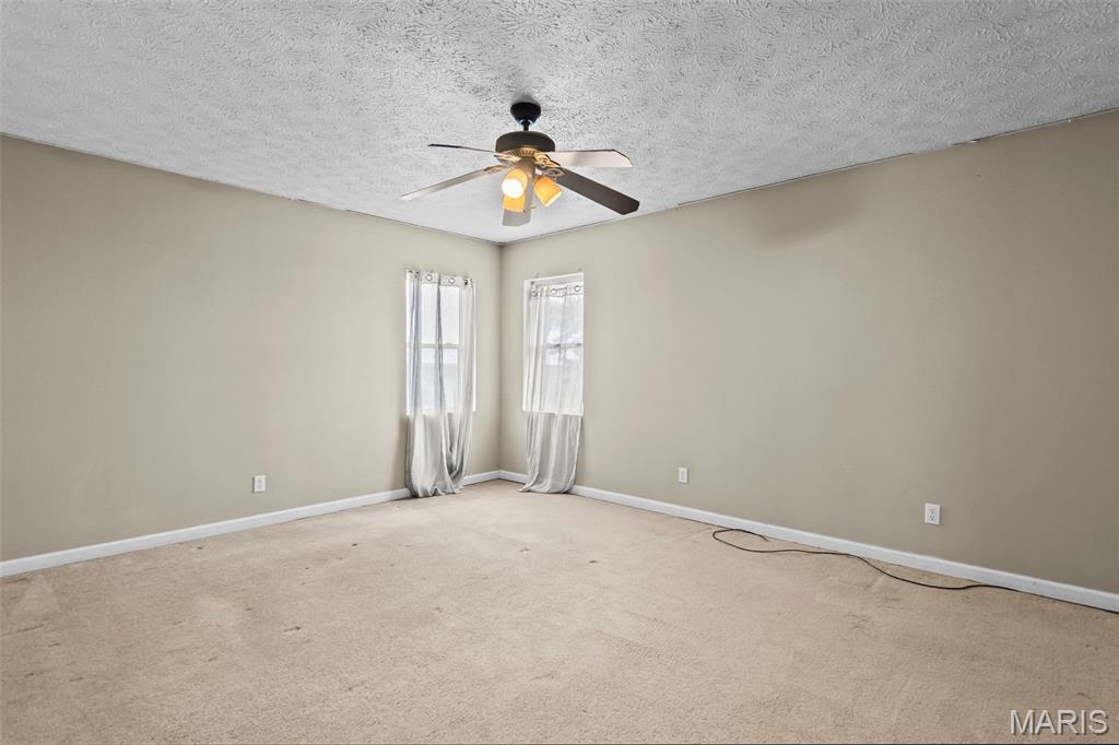 23946 Grosenheider Road Litchfield, IL 62056 - Photo 16 of 35 Gallery Image 16