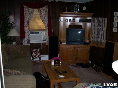 612 Main Road Lehighton, PA 18235 - Photo 4 of 7 Gallery Image 4