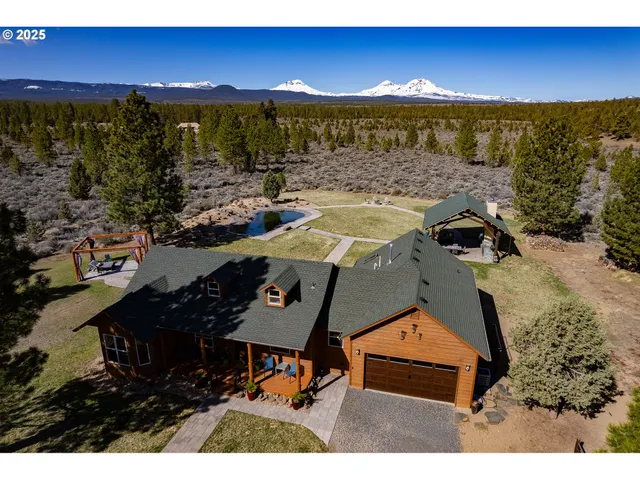a view of an outdoor space and seating area