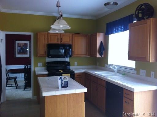 700 Clearbrook Road Matthews, NC 28105 - Photo 5 of 13 Gallery Image 5