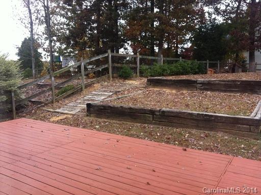 700 Clearbrook Road Matthews, NC 28105 - Photo 6 of 13 Gallery Image 6