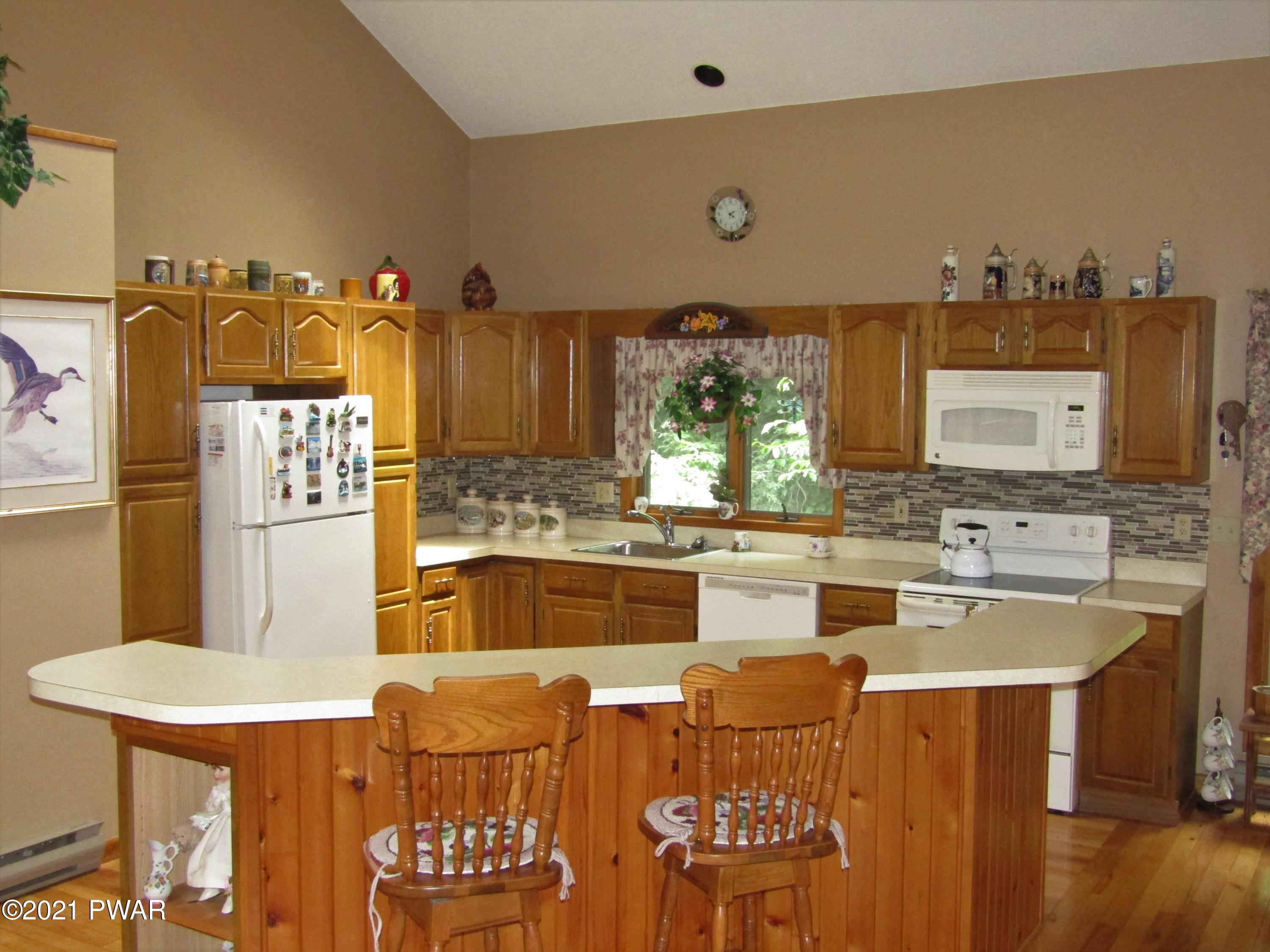 41 Cliffwood Road Lake Ariel, PA 18436 - Photo 16 of 42
