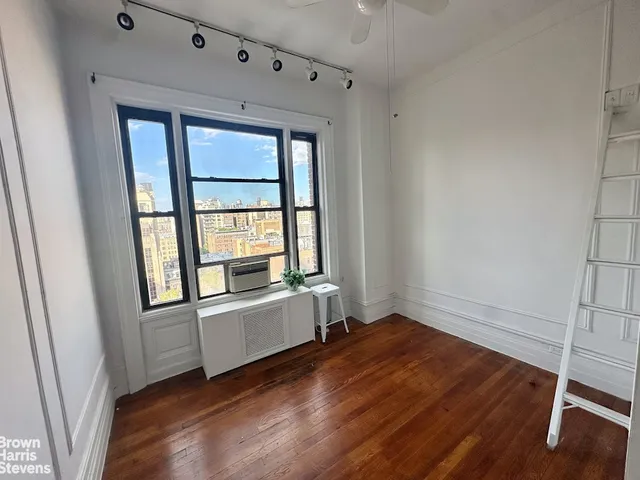 $359,000 | 140 West 69th Street, Unit 116C | Upper West Side