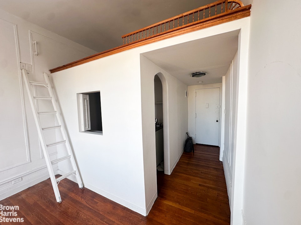 140 West 69th Street, Unit 116C Manhattan, NY 10035 - Photo 3 of 7