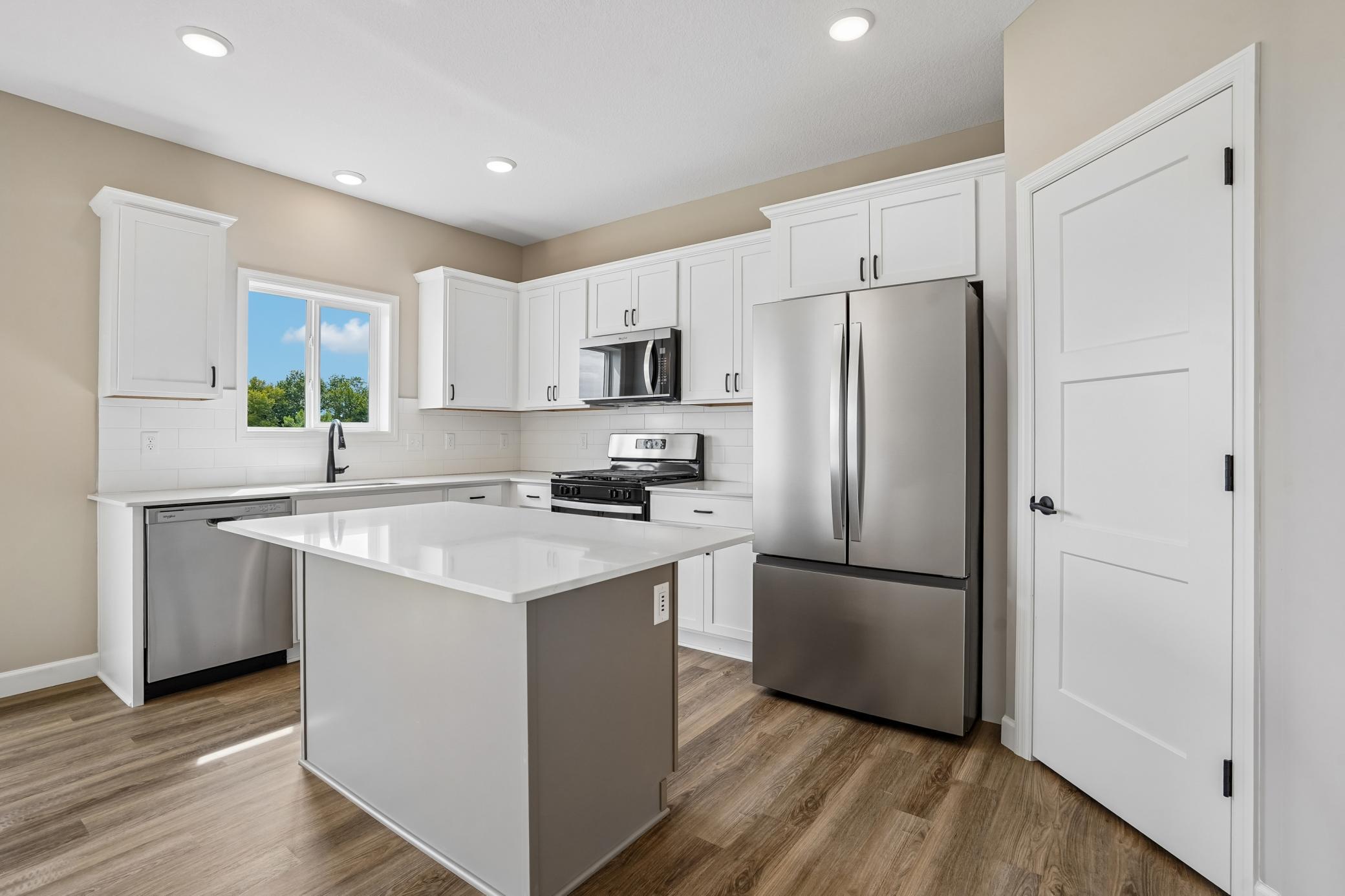 849 Walnut Grove Lane Hanover, MN 55341 - Photo 2 of 22 Gallery Image 2