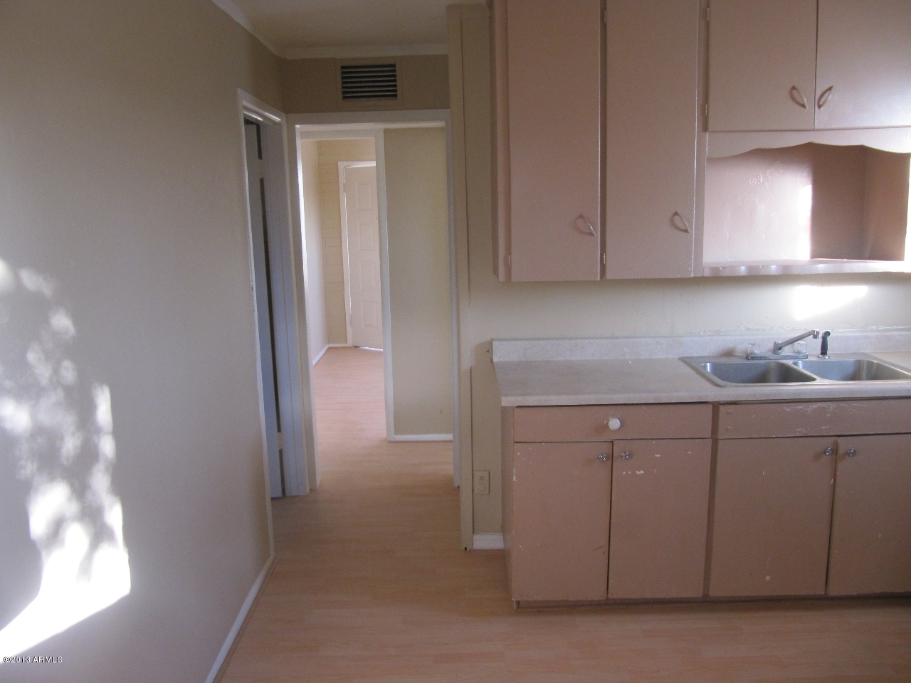 2938 West Coronado Road Phoenix, AZ 85009 - Photo 2 of 11 IMG_5644