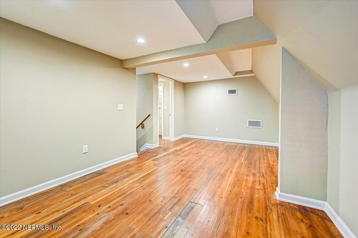 3884 Valencia Road Jacksonville, FL 32205 - Photo 19 of 40 22-Valencia Rd -022