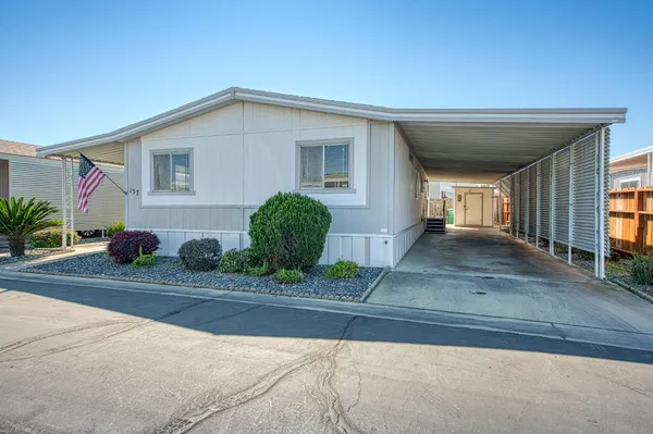 $89,900 | 1551 6th Ave Drive, Unit 157, Kingsburg, CA 93631
