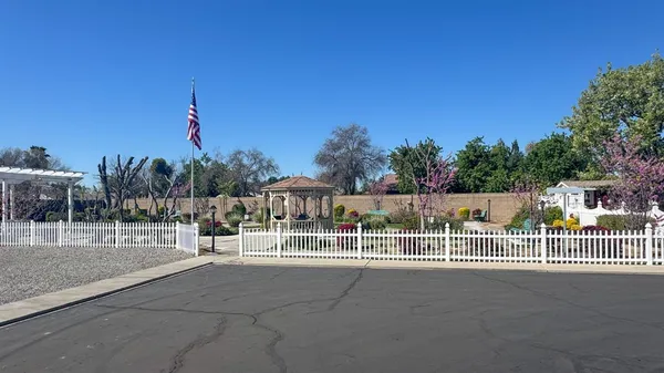 $95,000 | 1551 6th Ave Drive, Unit 157, Kingsburg, CA 93631