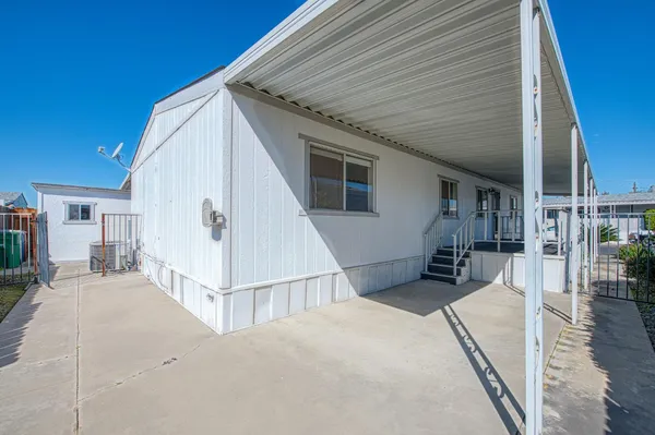 $95,000 | 1551 6th Ave Drive, Unit 157, Kingsburg, CA 93631