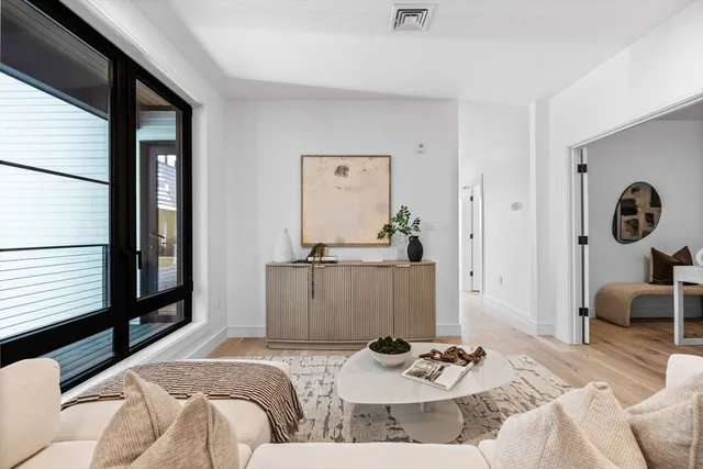 $6,000 | 33 A Street, Unit 404, Boston, MA 02127