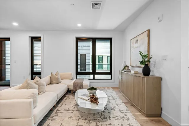 $6,000 | 33 A Street, Unit 404, Boston, MA 02127