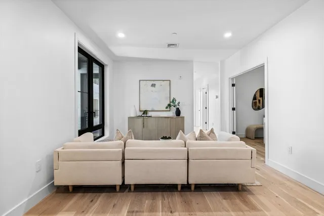 $6,000 | 33 A Street, Unit 404, Boston, MA 02127