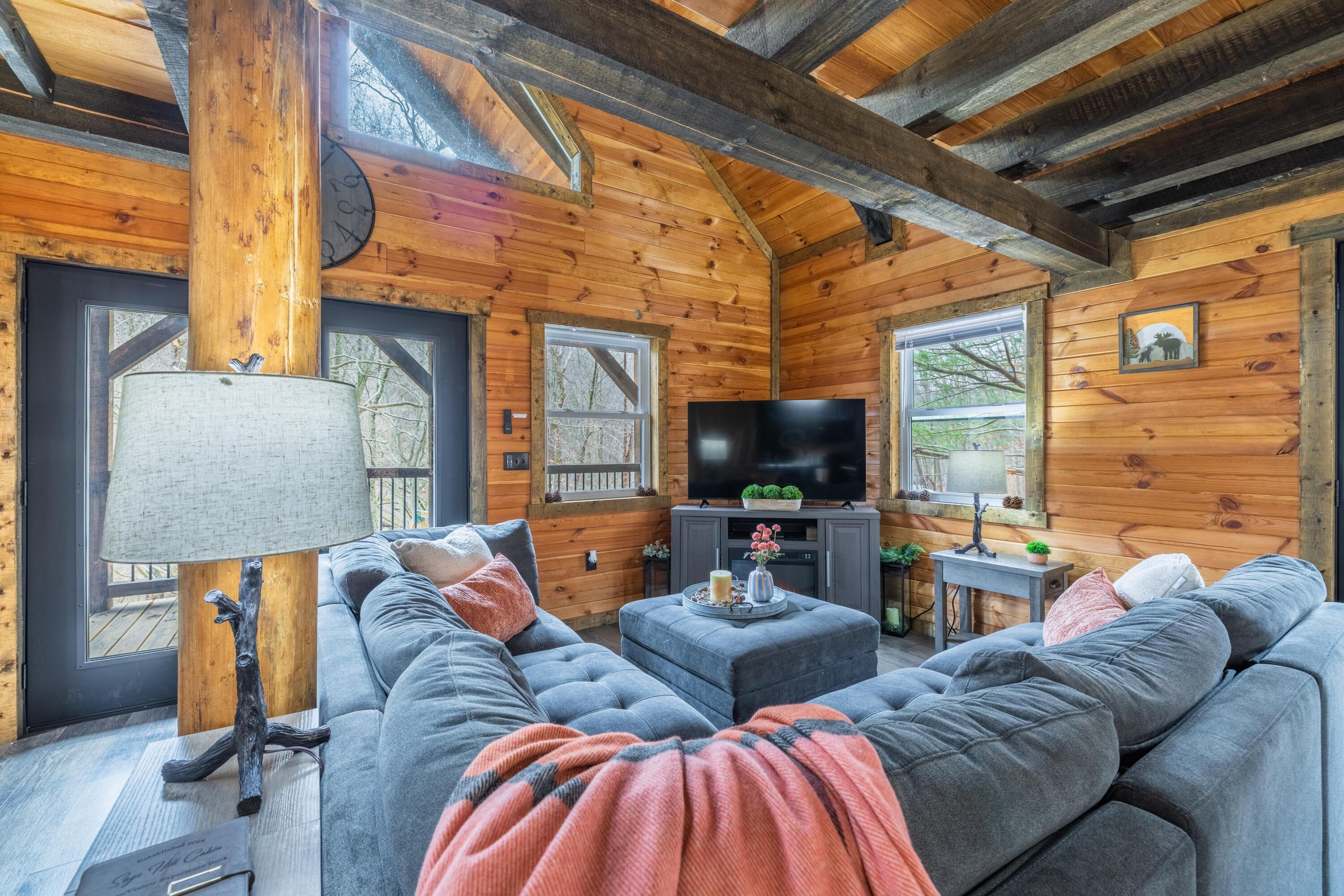 344 Skaggs Road Londonderry, OH 45647 - Photo 29 of 57 Sage Hill Cabin family room