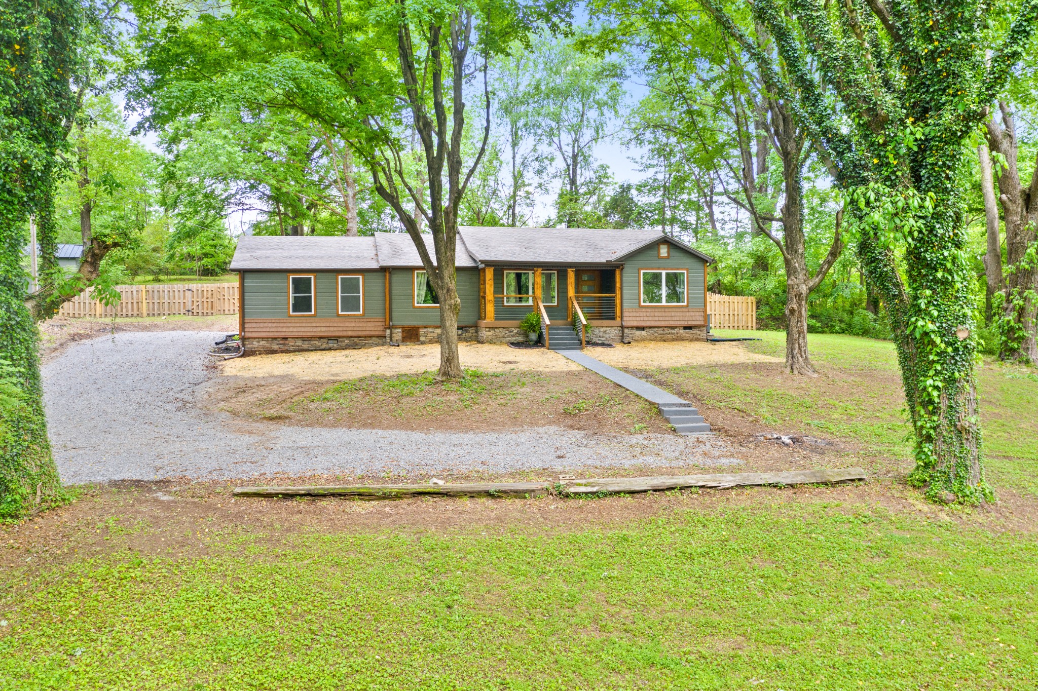 510 Excell Road Clarksville, TN 37043 - Photo 1 of 38 Gallery Image 1