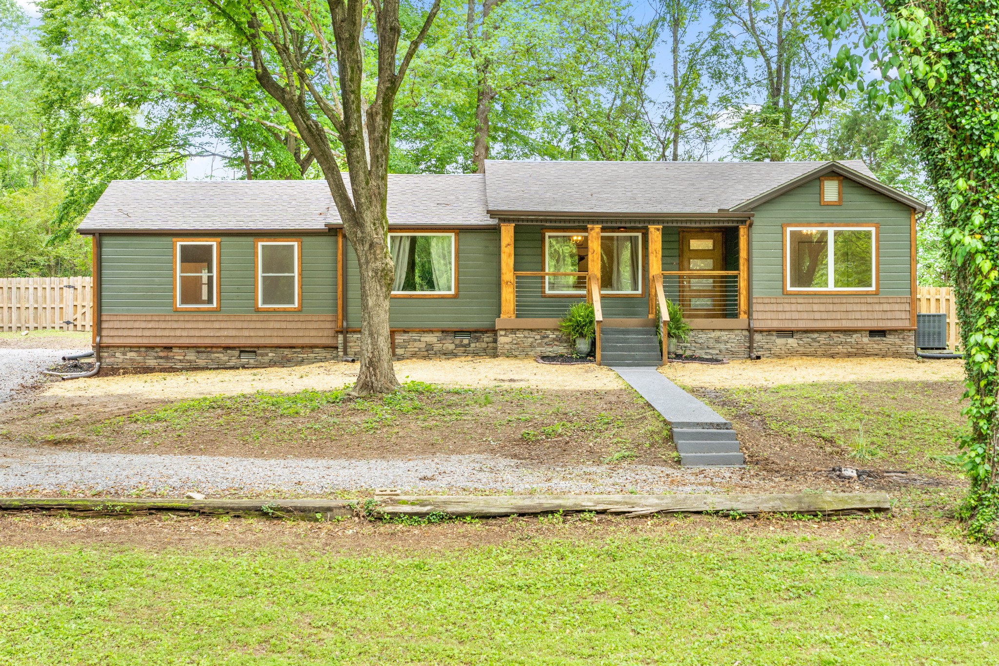 510 Excell Road Clarksville, TN 37043 - Photo 3 of 38 Gallery Image 3