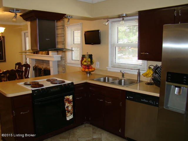 4411 Lambert Road Louisville, KY 40219 - Photo 17 of 54 DSC06239.JPG