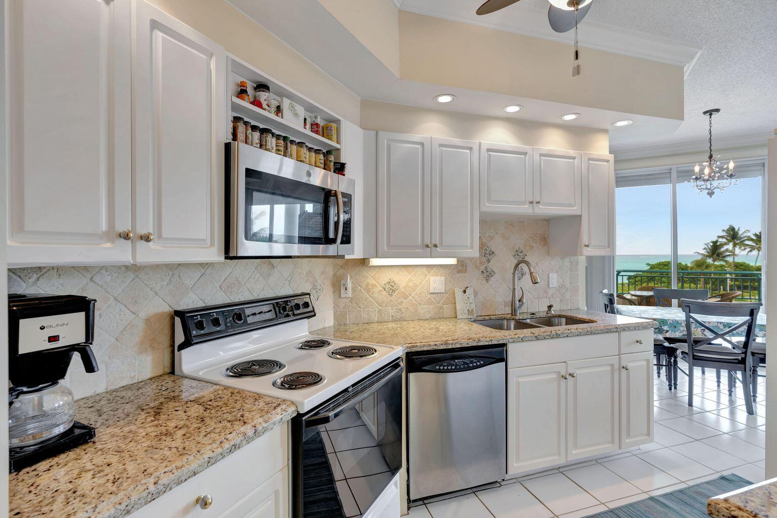 2000 Florida A1A, Unit N302 Jupiter, FL 33477 - Photo 50 of 65 20250109053133147238000000-o