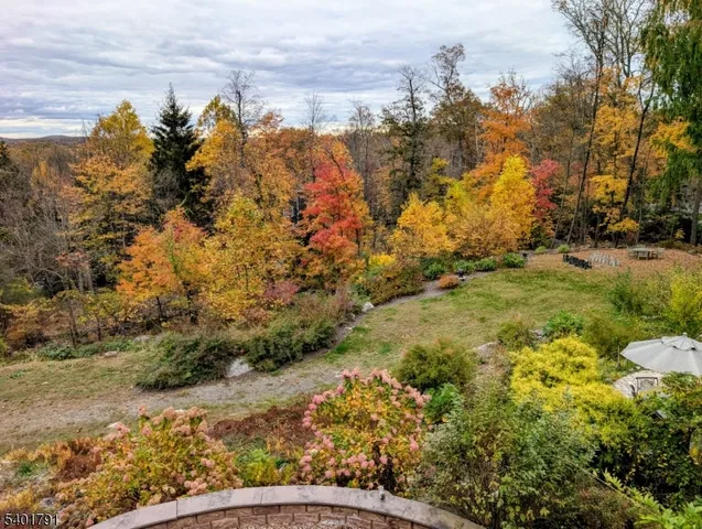 $2,200,000 | 5 Summit Terrace North, Kinnelon, NJ 07405