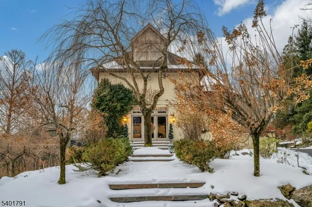 $2,200,000 | 5 Summit Terrace North, Kinnelon, NJ 07405