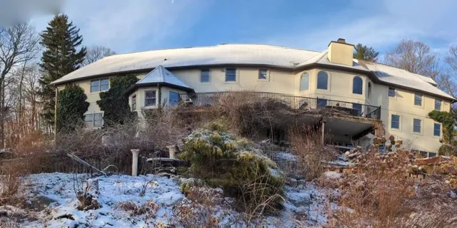 $2,200,000 | 5 Summit Terrace North, Kinnelon, NJ 07405