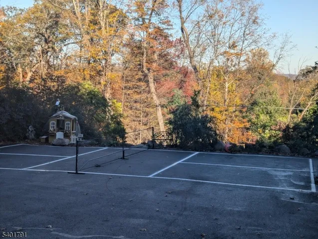 $2,200,000 | 5 Summit Terrace North, Kinnelon, NJ 07405