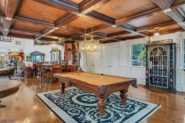 $2,200,000 | 5 Summit Terrace North, Kinnelon, NJ 07405