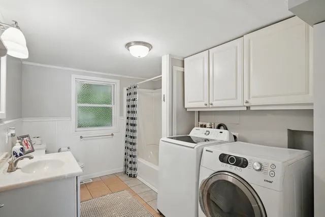 $899,000 | 33-34 Gerber Lane, Monmouth, ME 04259