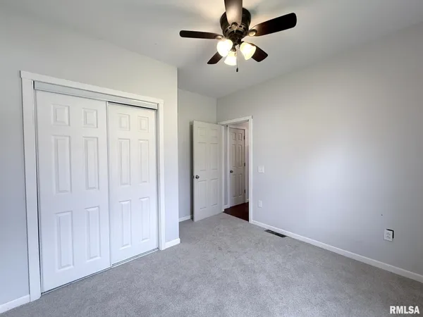 $60,000 | 604 North Walnut Street, Abingdon, IL 61410
