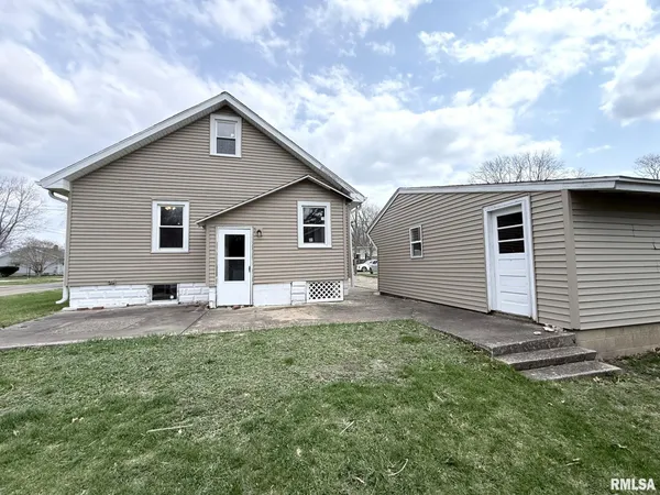 $60,000 | 604 North Walnut Street, Abingdon, IL 61410